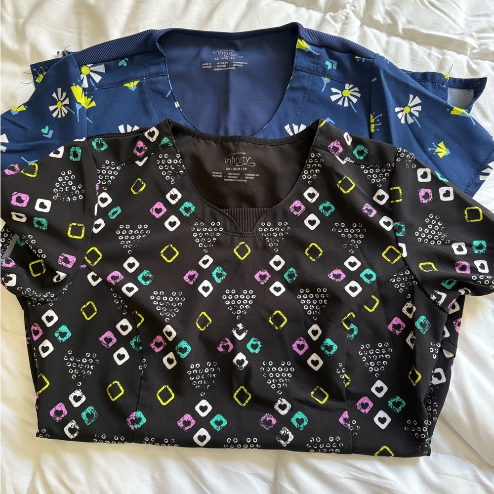 Infinity Scrub Tops with Geometric Patterns